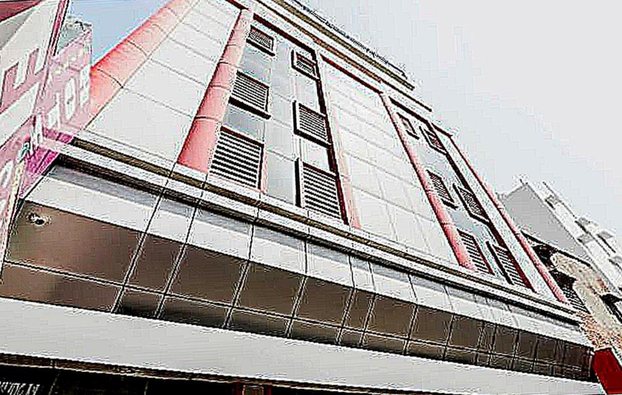 Oyo 79765 Hotel Samrat Lucknow Exterior foto